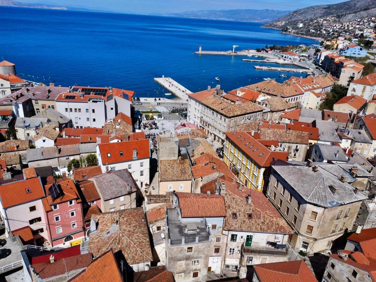 Senj, center – dvoetažno stanovanje v strogem centru mesta