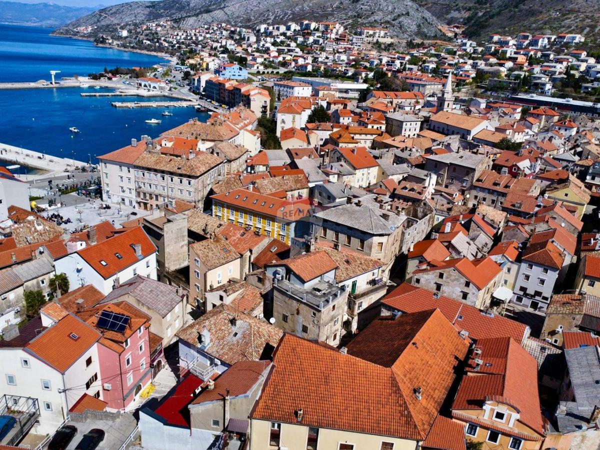 Senj, center – dvoetažno stanovanje v strogem centru mesta