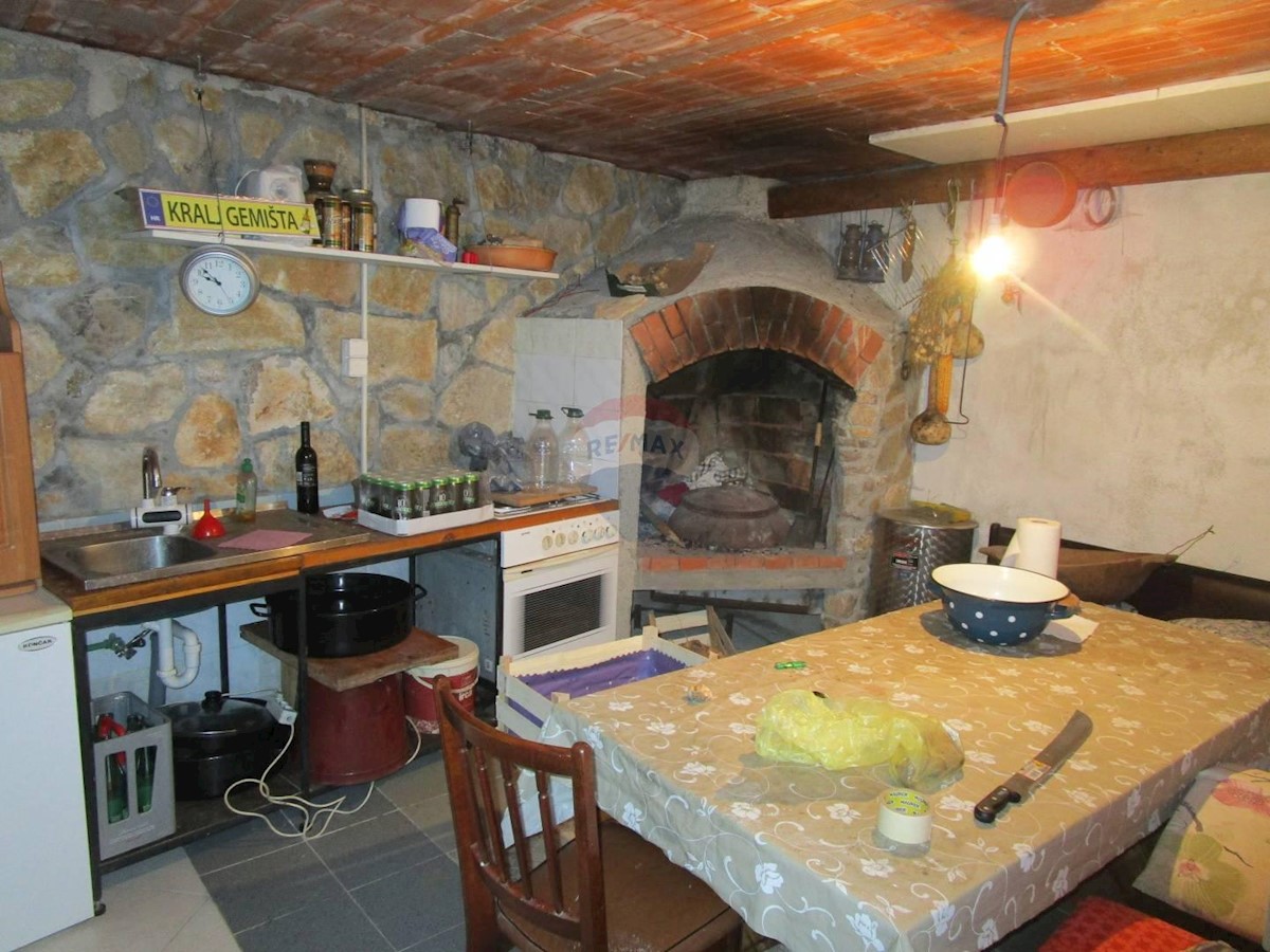 Hiša Brešca, Matulji, 1.697m2