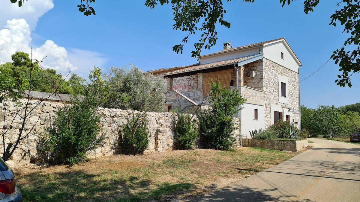 Hiša Mugeba, Poreč, 180m2