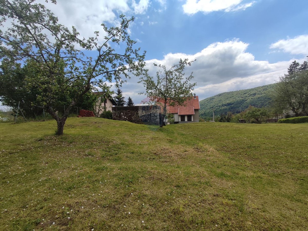 Hiša Lukovdol, Vrbovsko, 180m2