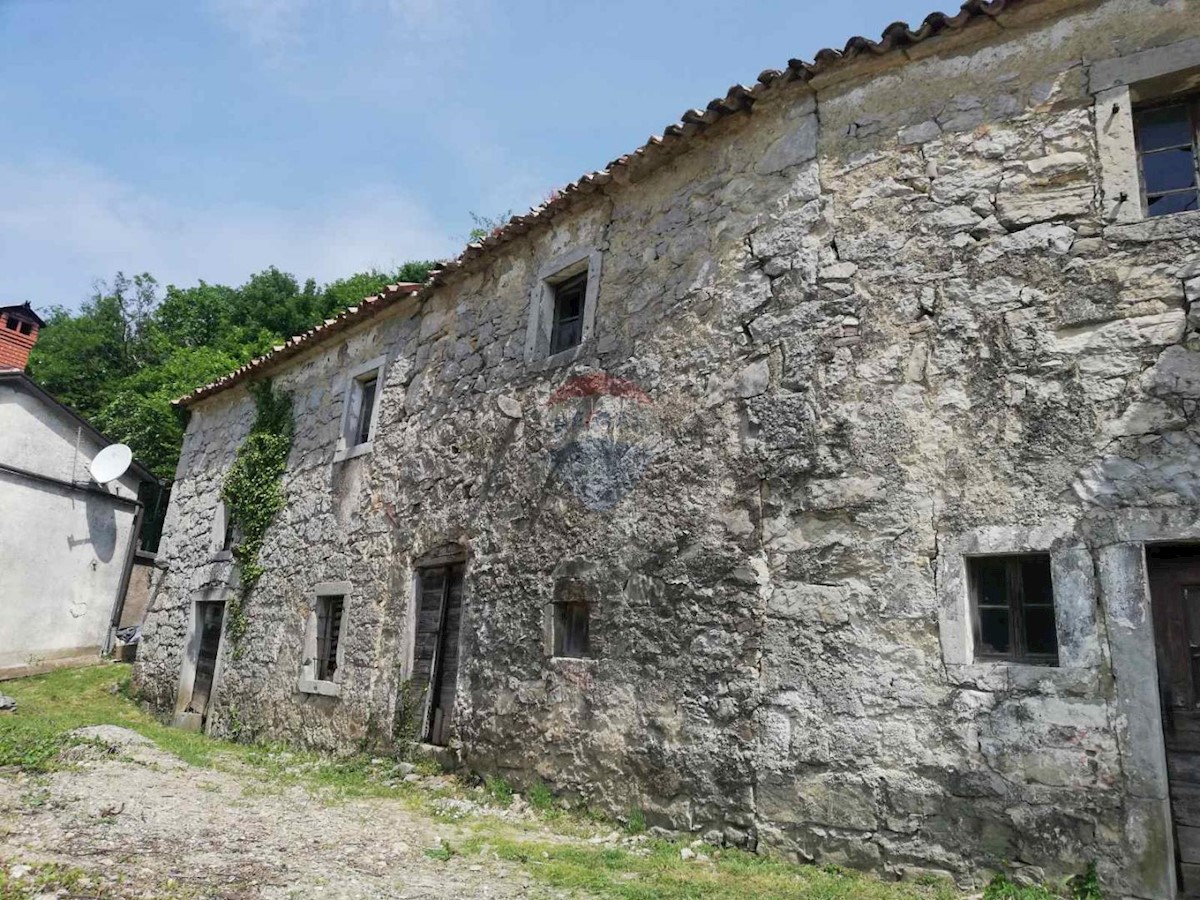 Hiša Hum, Buzet, 800m2