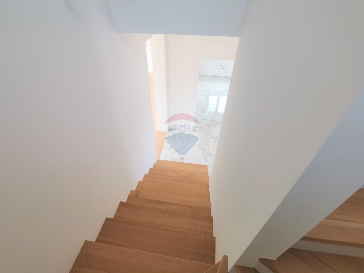 Hiša Nova Vas, Poreč, 220m2