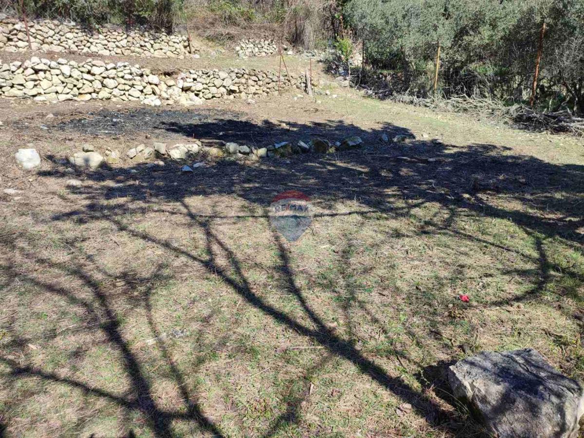 Stavbno zemljišče Baška, 660m2