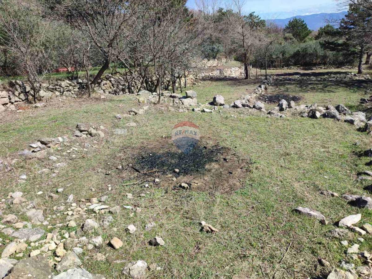 Stavbno zemljišče Baška, 660m2