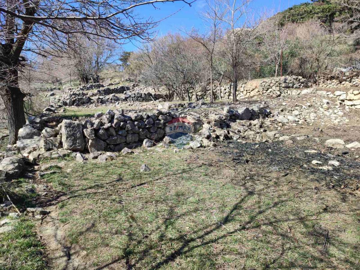 Stavbno zemljišče Baška, 660m2