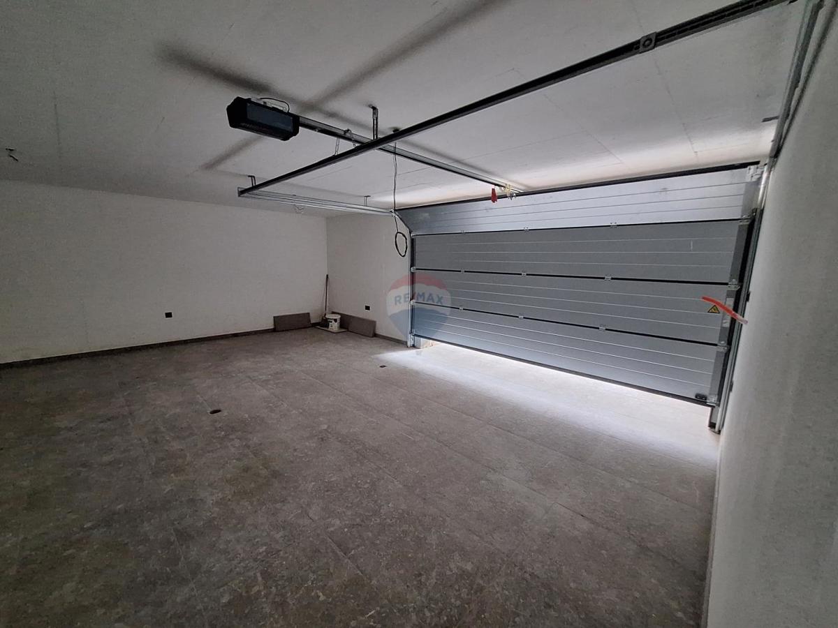 Stanovanje/Apartma Pobri, Opatija - Okolica, 168m2