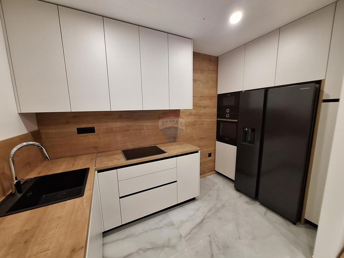 Stanovanje/Apartma Pobri, Opatija - Okolica, 168m2