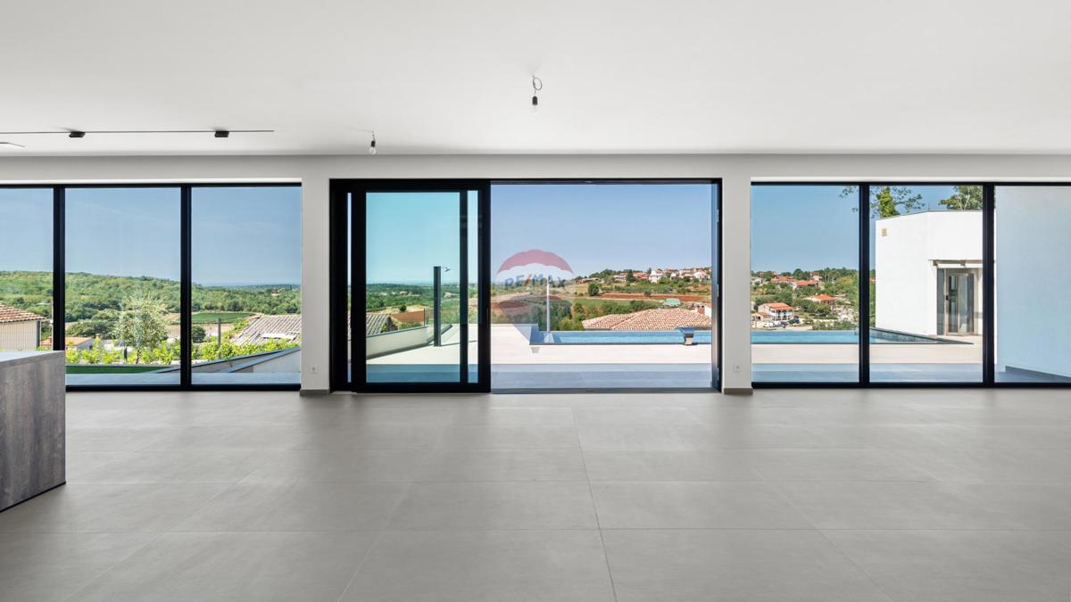 Hiša Vižinada, 419m2