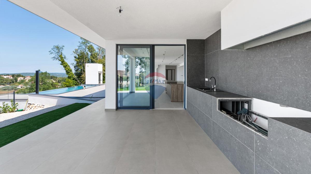 Hiša Vižinada, 419m2