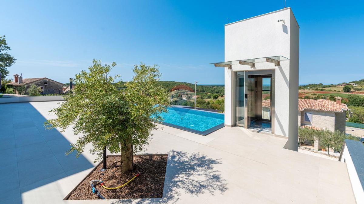 Hiša Vižinada, 419m2