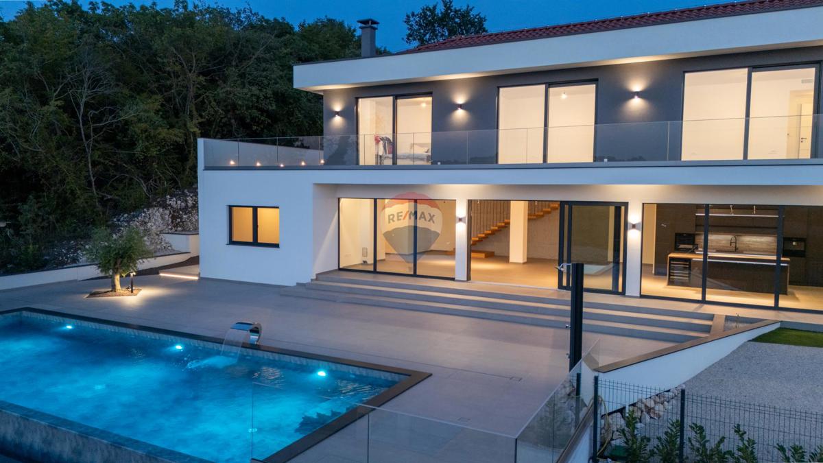 Hiša Vižinada, 419m2