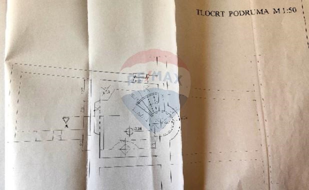 Poslovni prostori Bale, 56m2