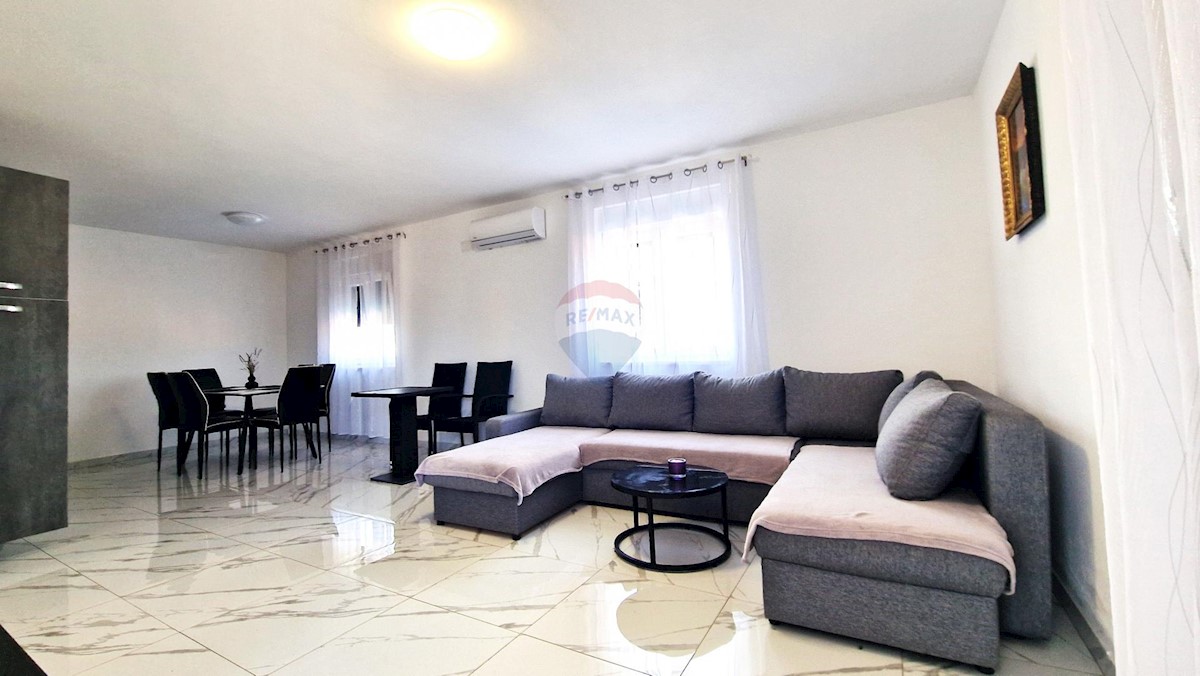 Stanovanje/Apartma Umag, 65m2