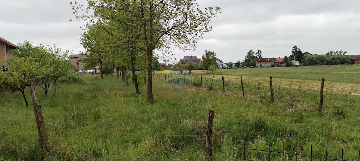 Stavbno zemljišče Donji Stupnik, Stupnik, 1.276m2