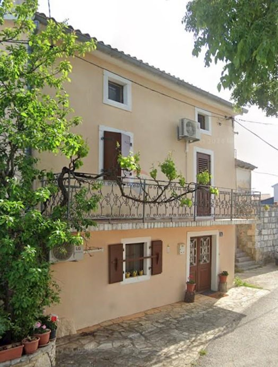 Hiša Kanfanar, 100m2