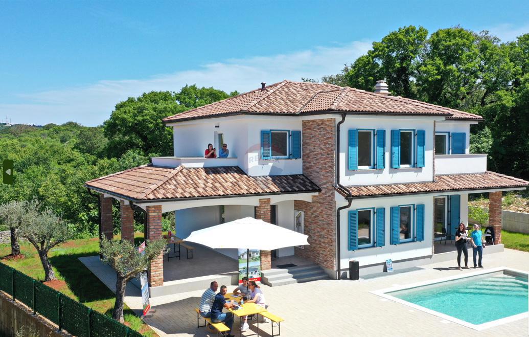 Hiša Gabonjin, Dobrinj, 245m2