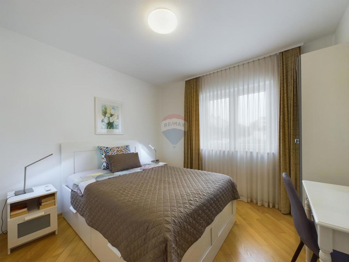 Stanovanje/Apartma Štinjan, Pula, 74,81m2