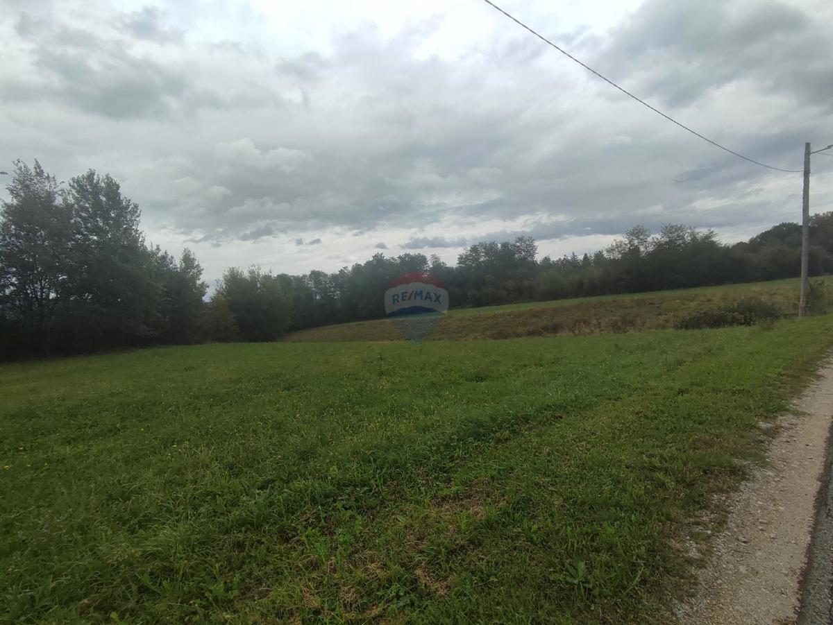 Stavbno zemljišče Bosiljevo, 2.525m2