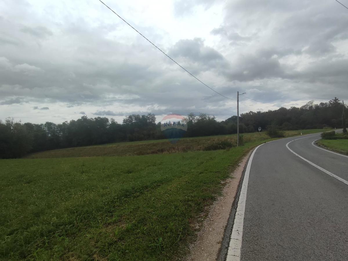 Stavbno zemljišče Bosiljevo, 2.525m2