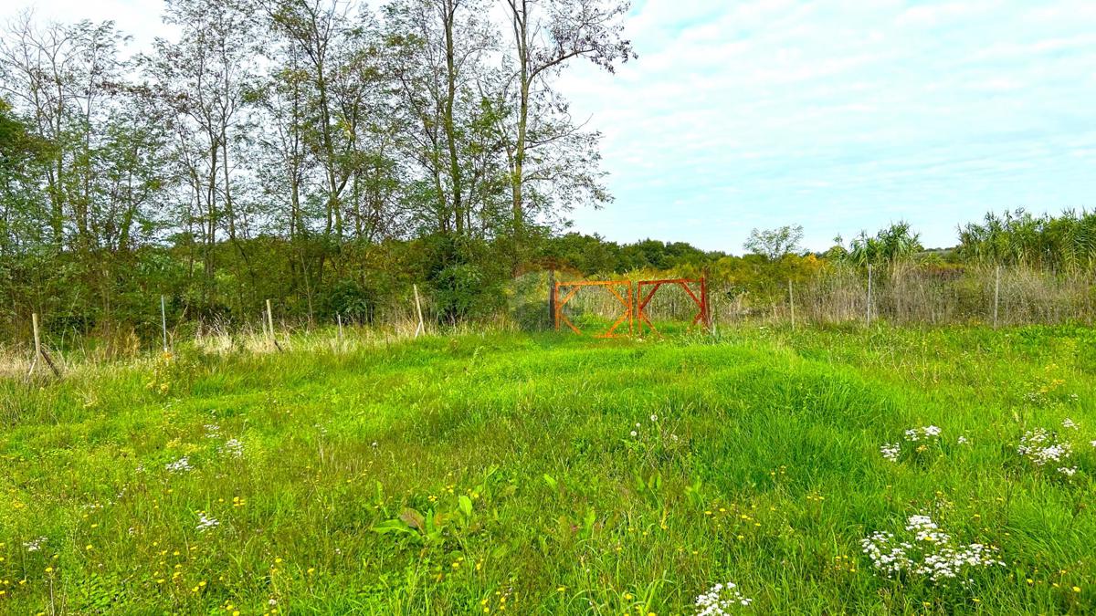 Stavbno zemljišče Materada, Umag, 2.930m2