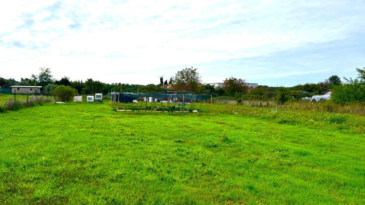 Stavbno zemljišče Materada, Umag, 2.930m2
