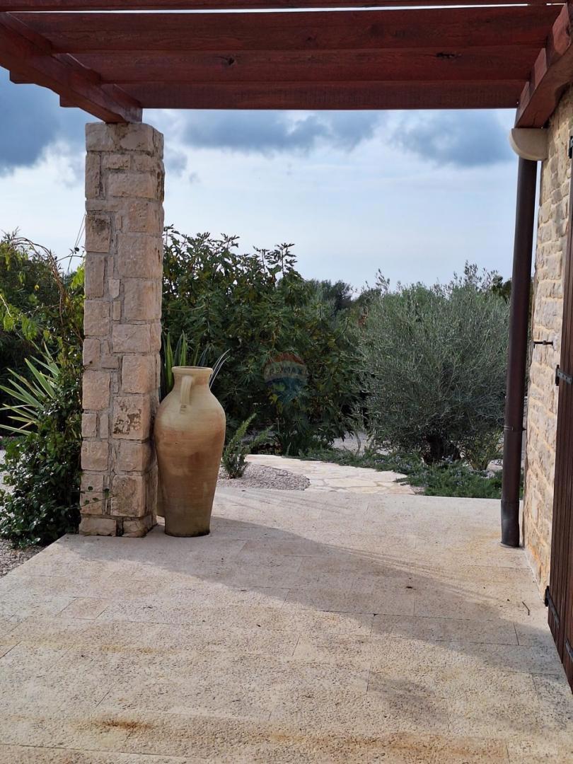 Hiša Labinci, Kaštelir-Labinci, 350m2