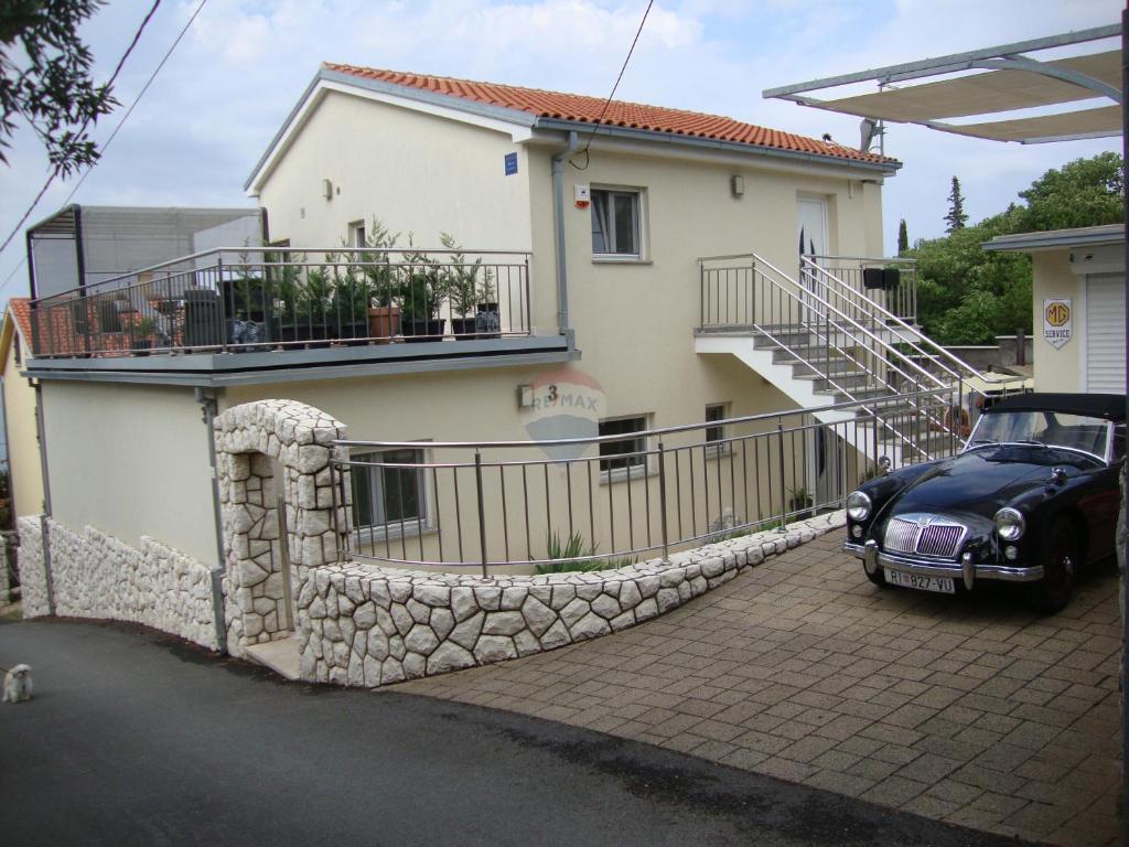 Hiša Novi Vinodolski, 259m2