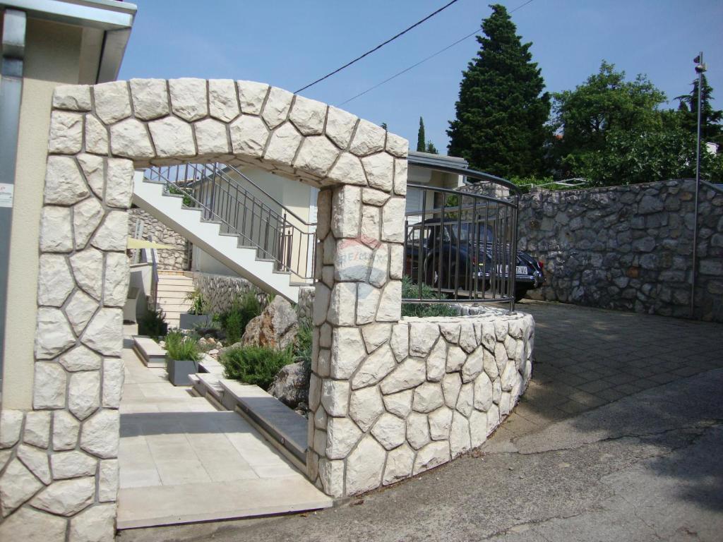 Hiša Novi Vinodolski, 259m2