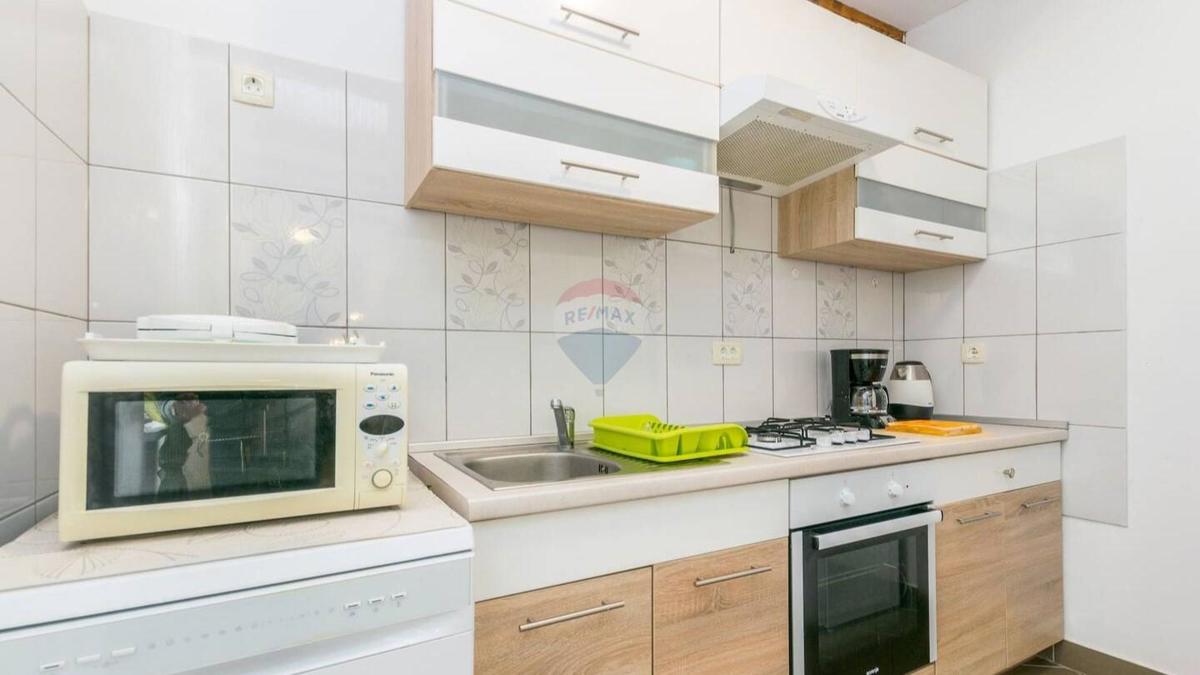 Hiša okolica Pule, Pula, 210m2