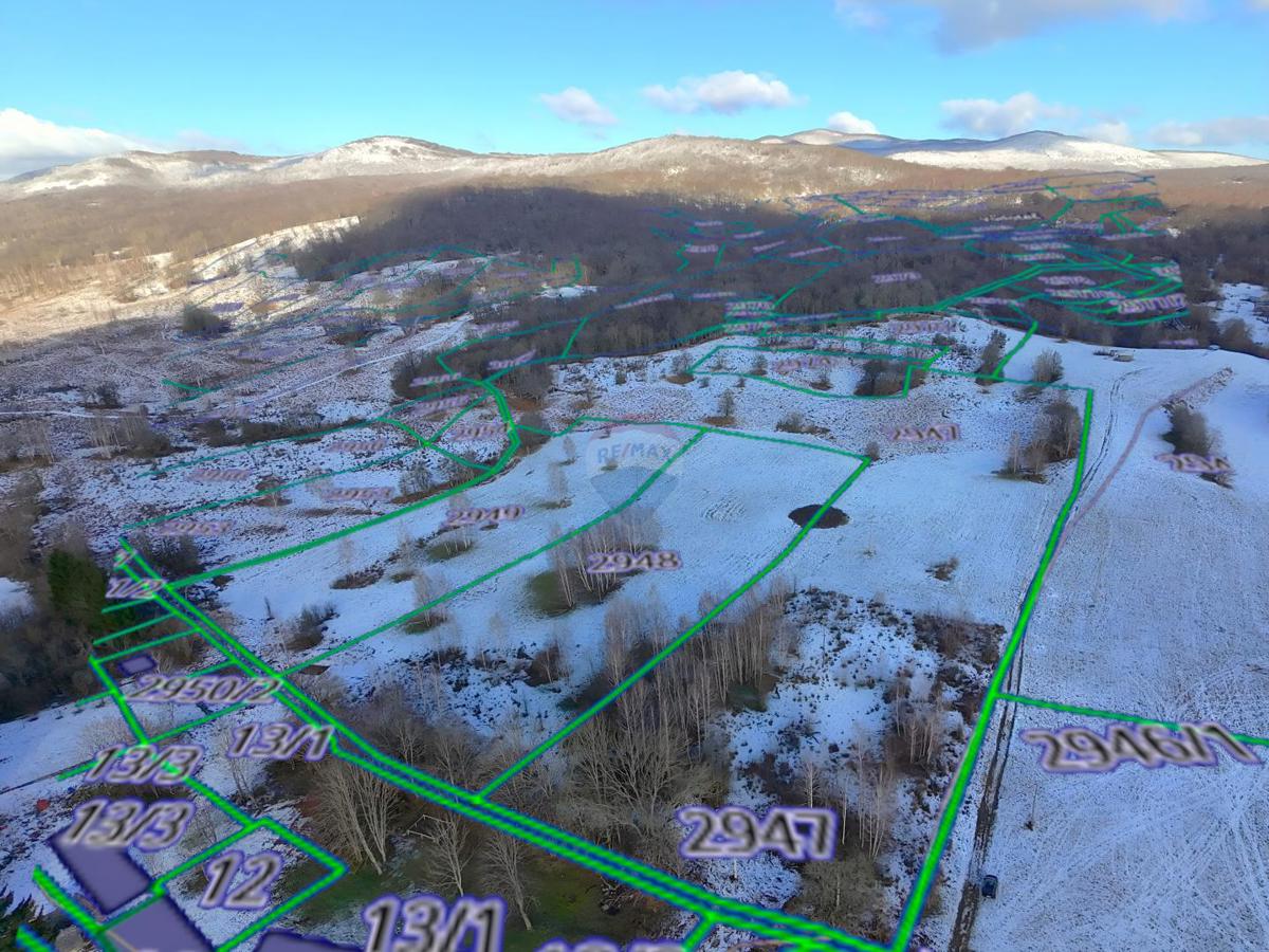 Vodoteč, Brinje – Lovska hiša z 8 hektarji zemljišča