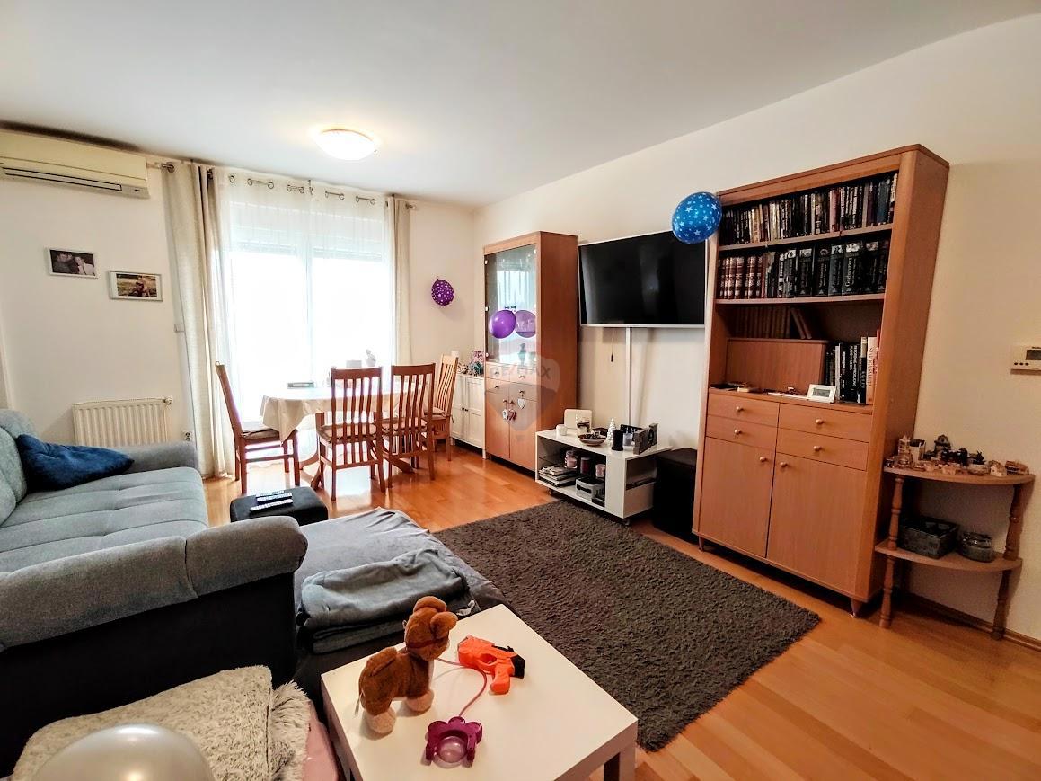 Stanovanje/Apartma Luščić, Karlovac, 91m2