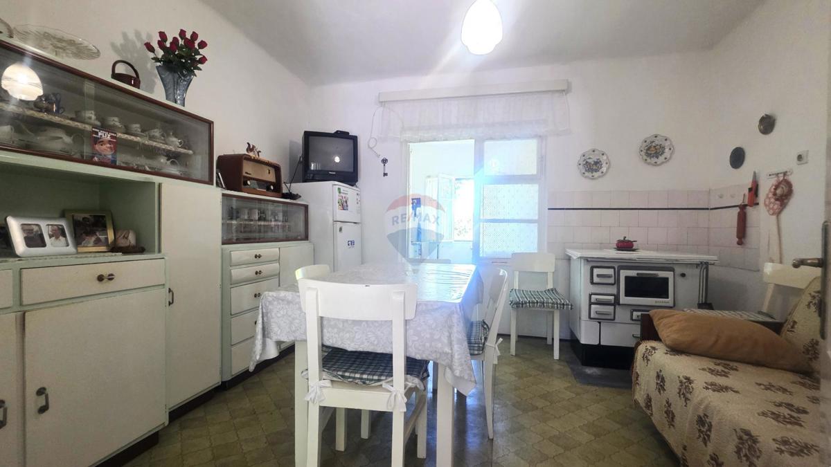 Hiša Lupoglav, 160m2