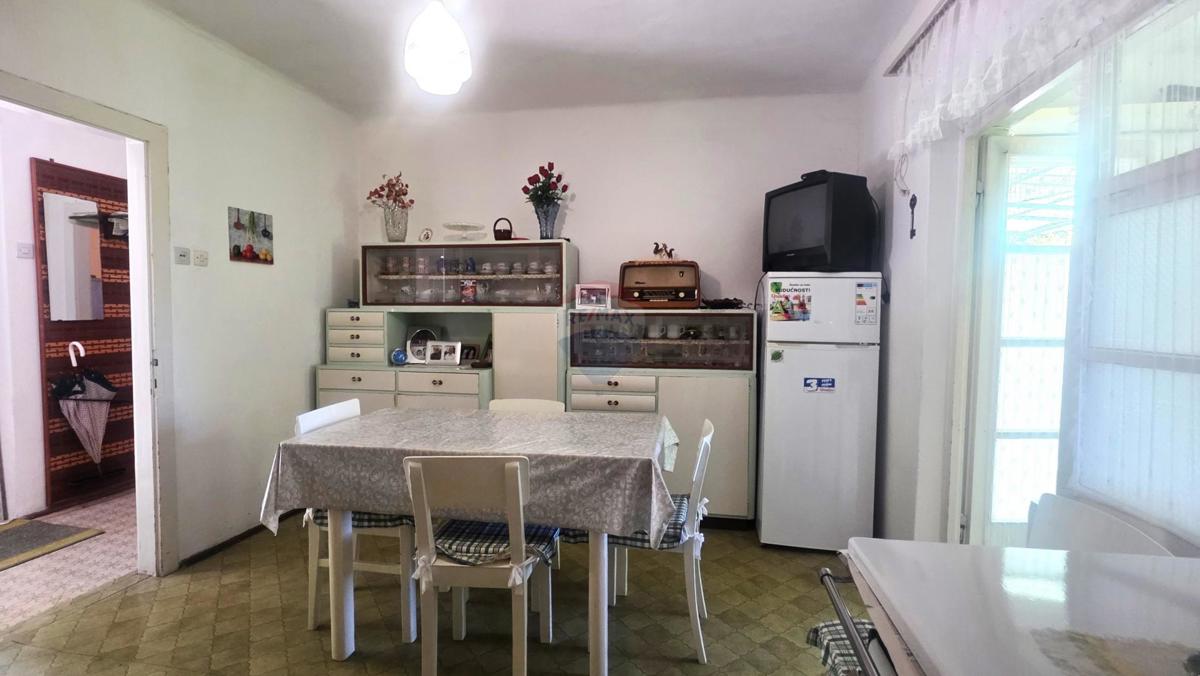 Hiša Lupoglav, 160m2