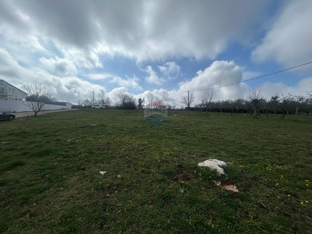 Stavbno zemljišče Poreč, 884m2