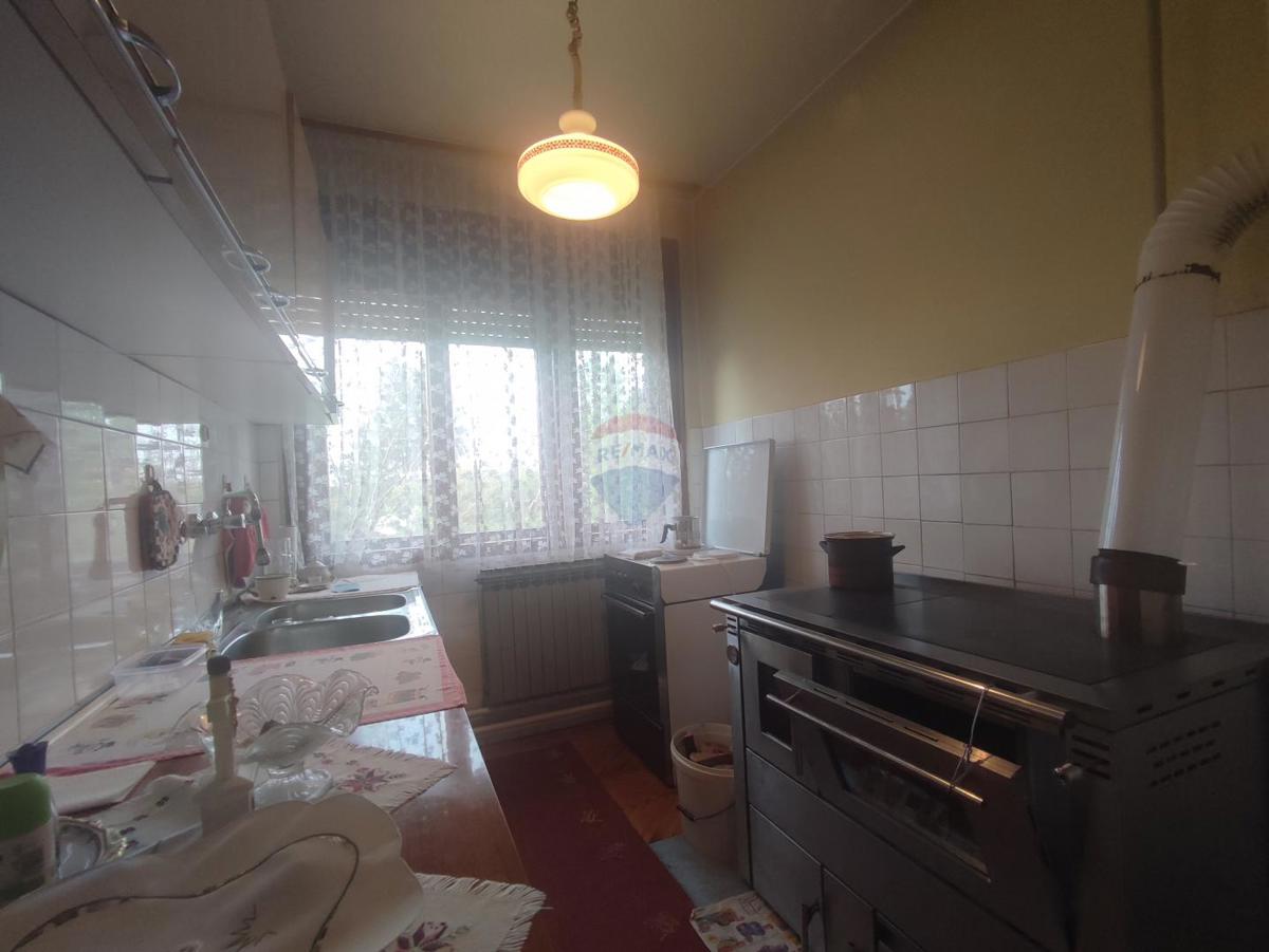 Hiša Tounj, 70m2