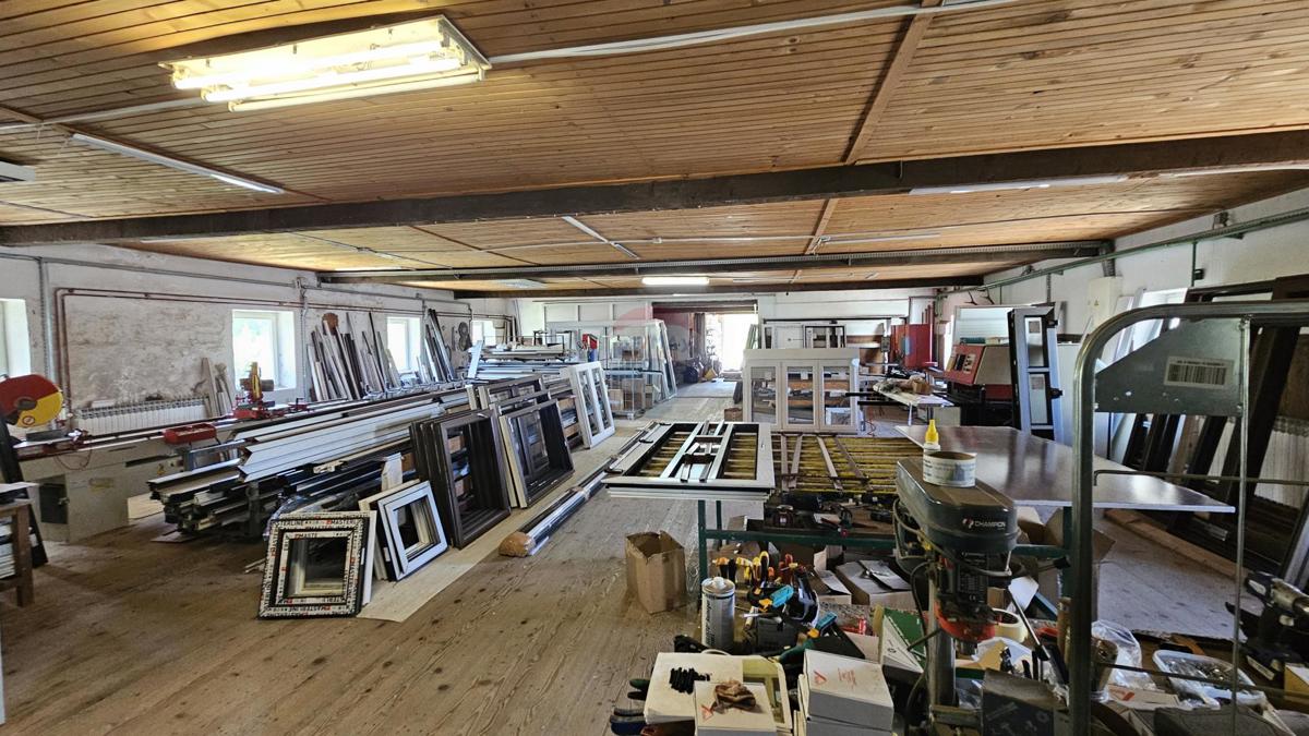 Poslovni prostori Delnice, 1.000m2