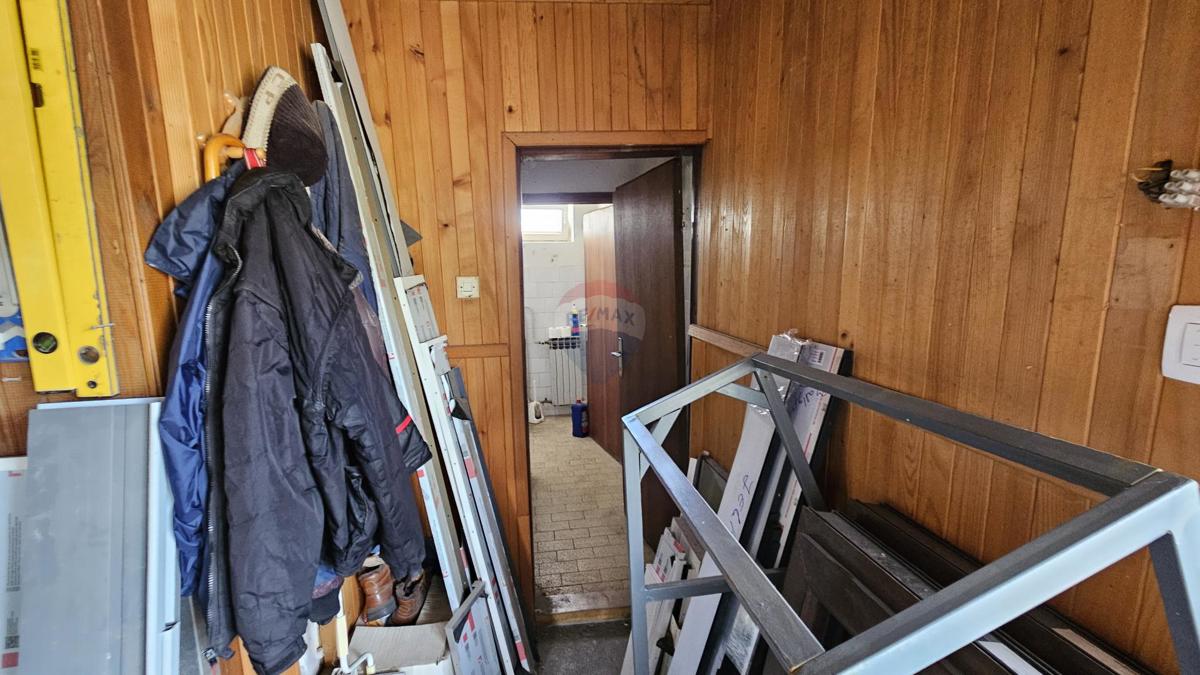 Poslovni prostori Delnice, 1.000m2