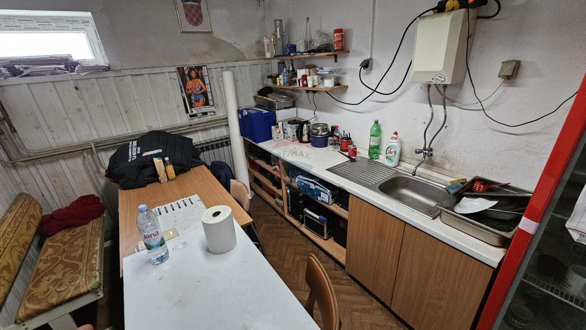 Poslovni prostori Delnice, 1.000m2