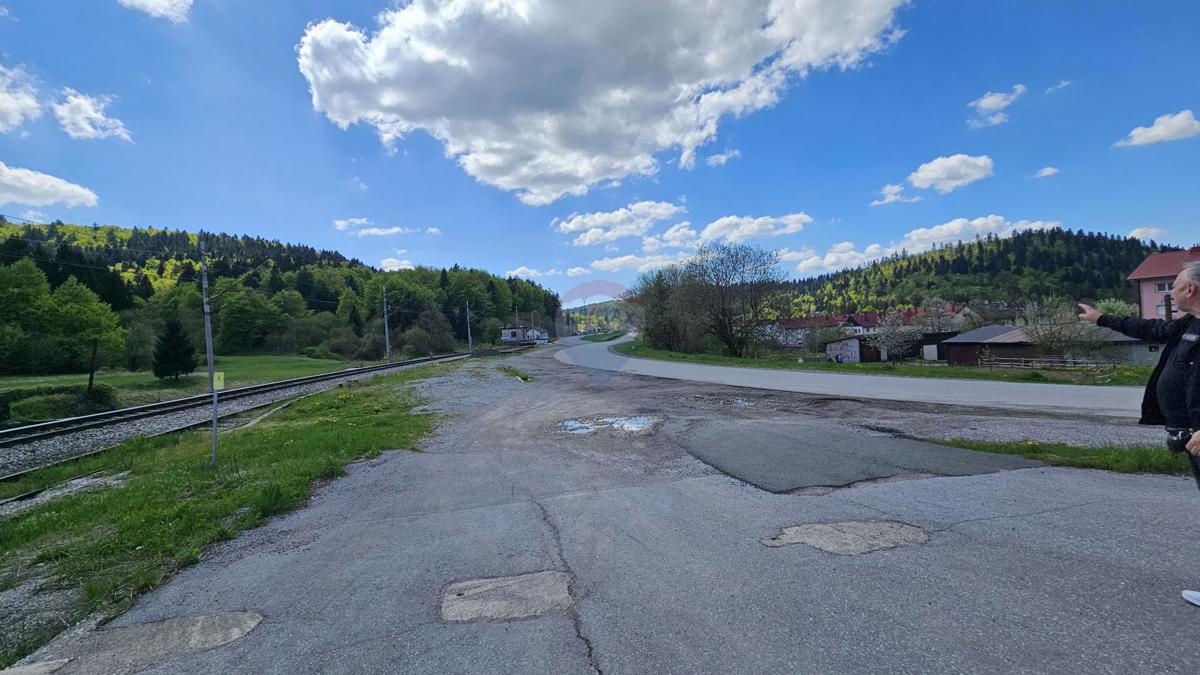 Poslovni prostori Delnice, 1.000m2