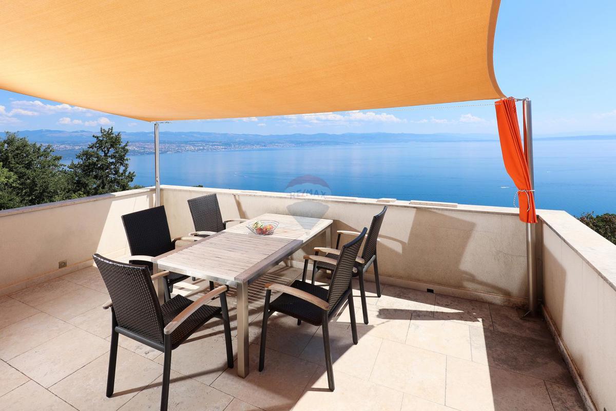 Stanovanje/Apartma Liganj, Lovran, 123m2