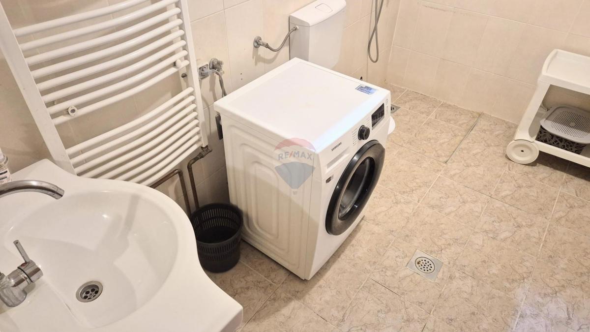 Hiša Zeleni brijeg, Sisak, 530m2