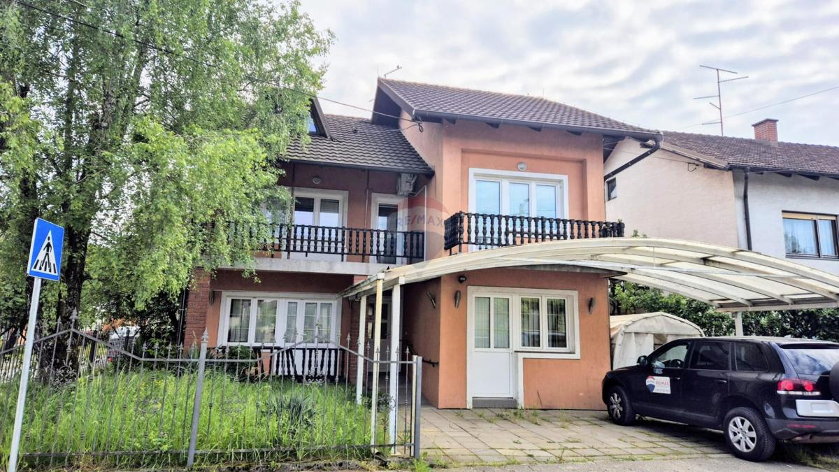 Hiša Zeleni brijeg, Sisak, 530m2