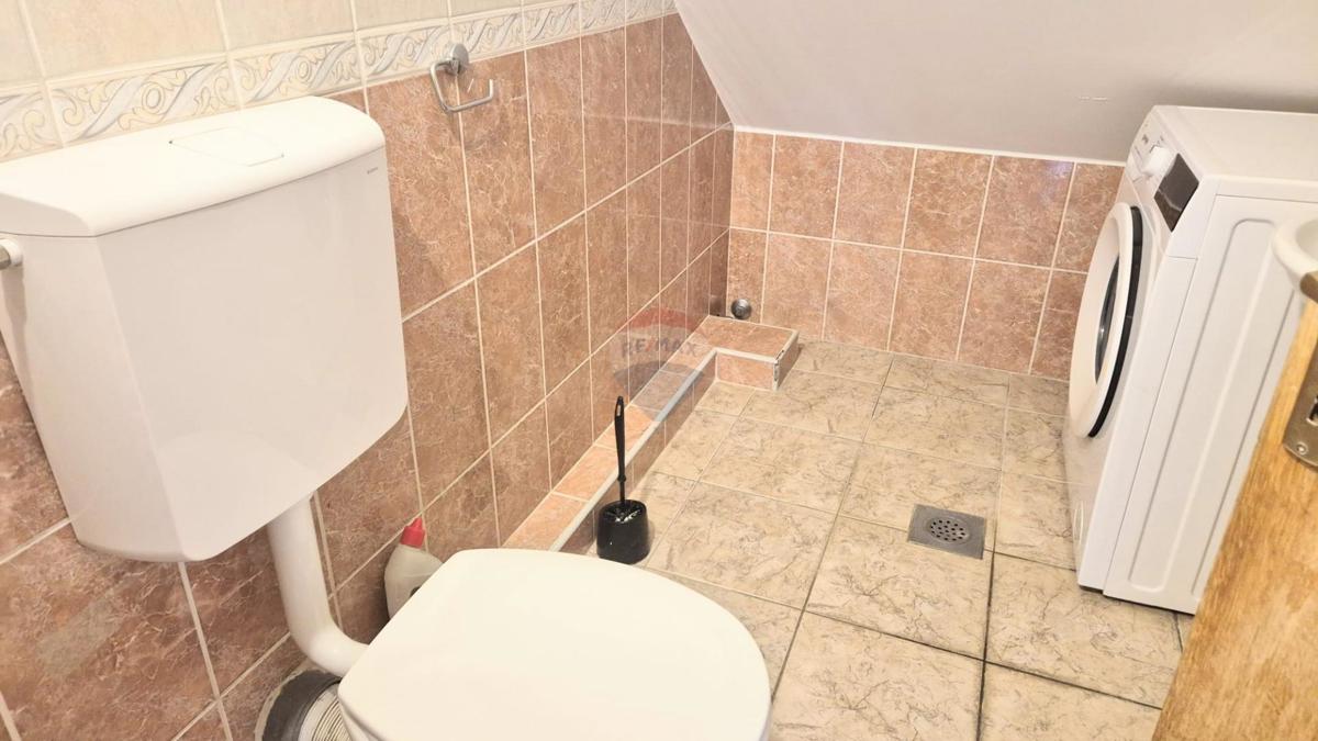 Hiša Zeleni brijeg, Sisak, 530m2