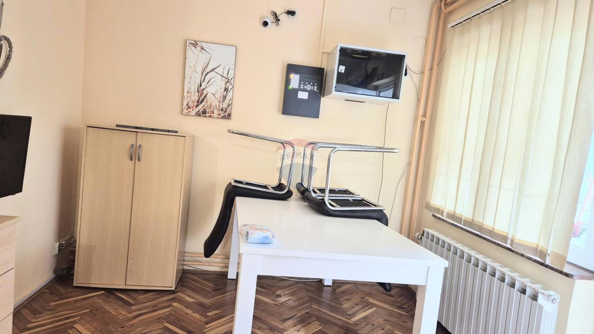 Hiša Zeleni brijeg, Sisak, 530m2