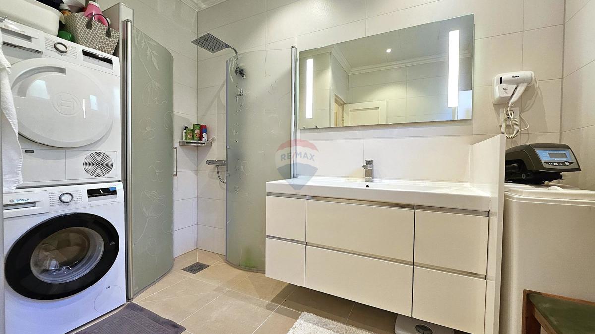 Stanovanje/Apartma Umag, 73,83m2