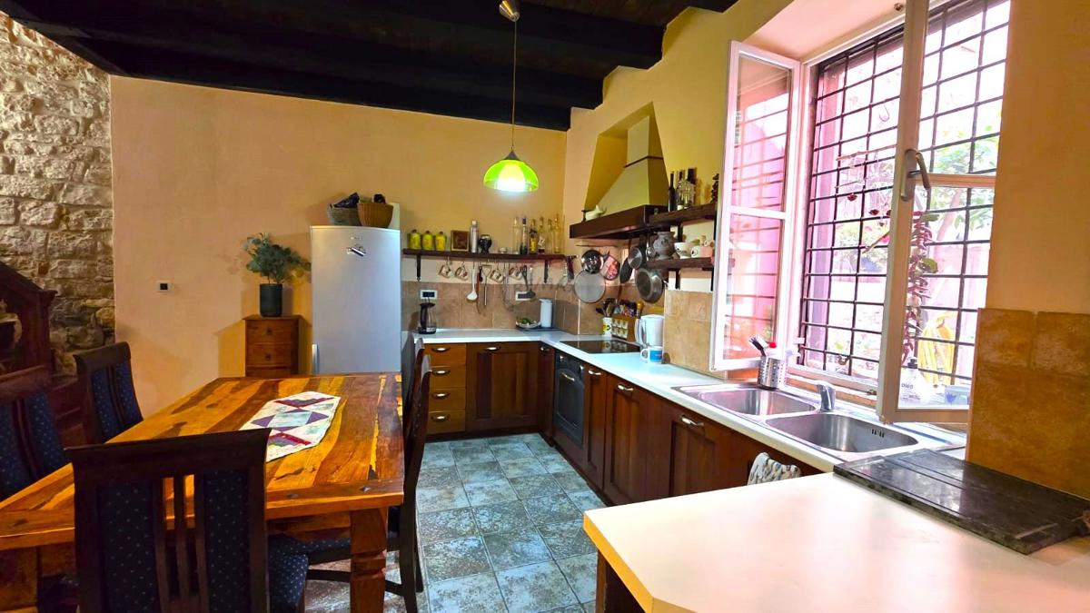 Hiša Rovinj, 130m2