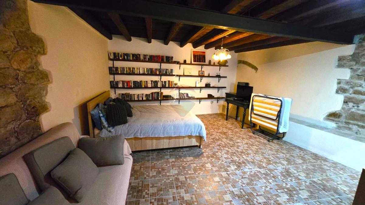Hiša Rovinj, 130m2