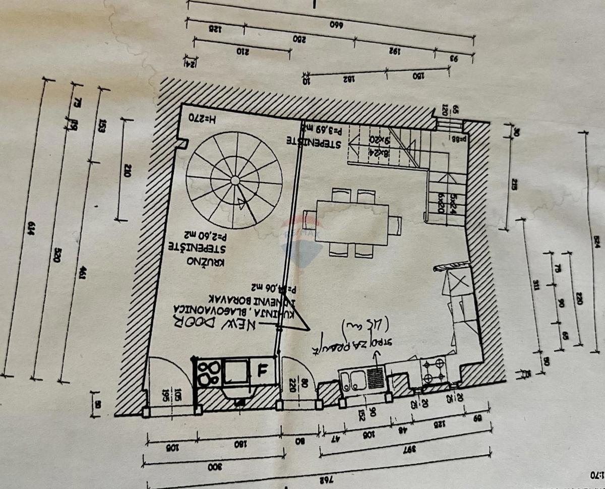 Hiša Rovinj, 130m2
