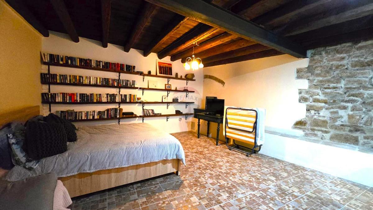 Hiša Rovinj, 130m2